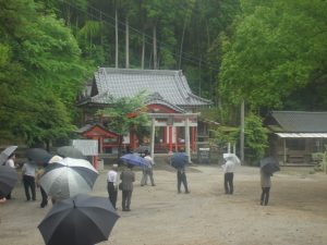 曽於市投谷八幡宮社殿